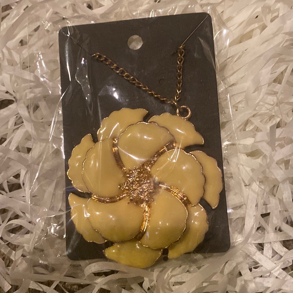 Staple Necklace